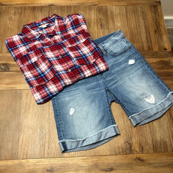 Ann Taylor Loft Jean Shorts - Picture 7 of 7